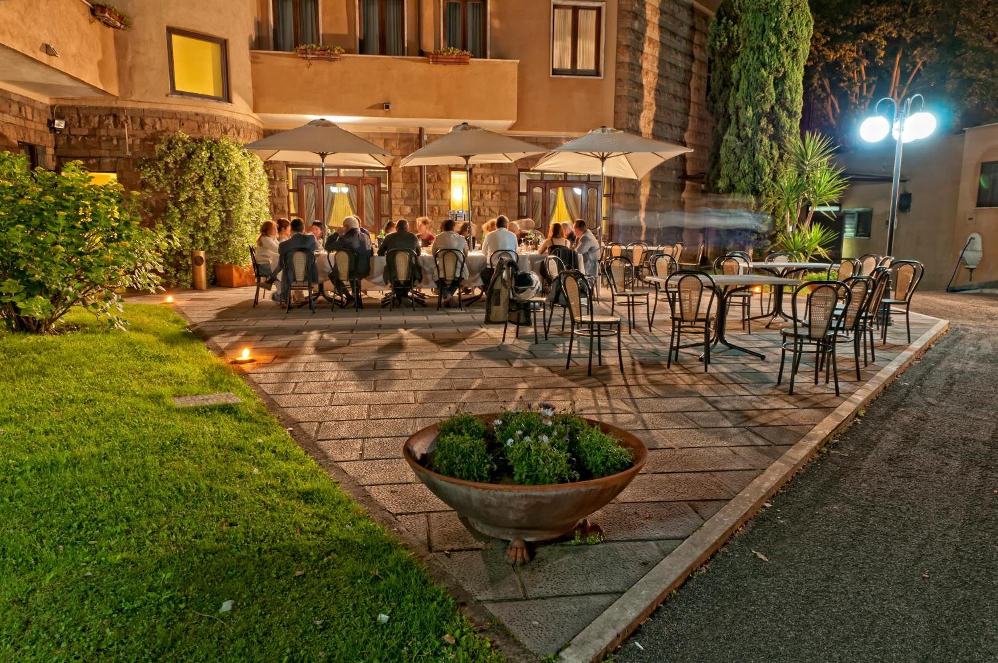 Hotel Cilicia Rome Exterior photo